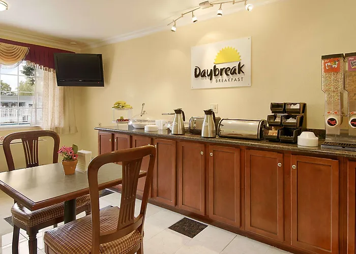 Days Inn By Wyndham Ukiah