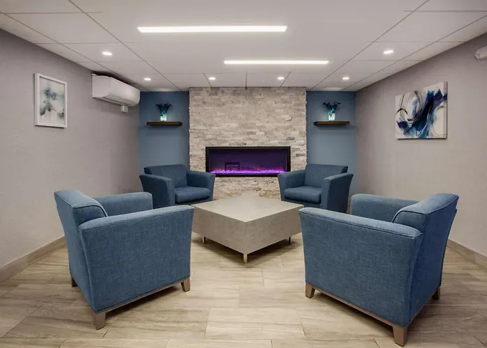 Wingate By Wyndham Detroit Metro Airport