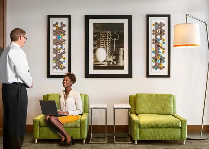 Holiday Inn Express & Suites Salisbury By Ihg