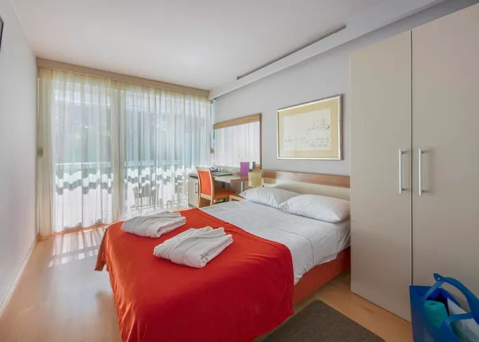 Hotel Aurora