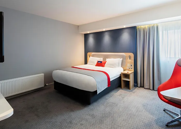 Holiday Inn Express Belfast City By Ihg