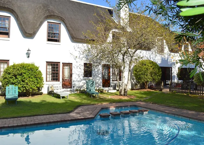 Oakhurst Hotel