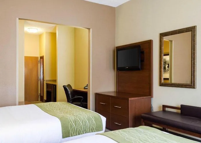 Comfort Suites