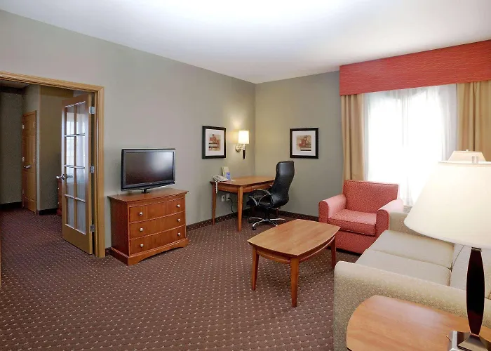 La Quinta By Wyndham Olathe