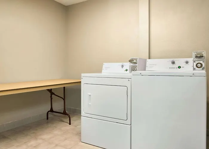 Baymont By Wyndham Blackwell I-35