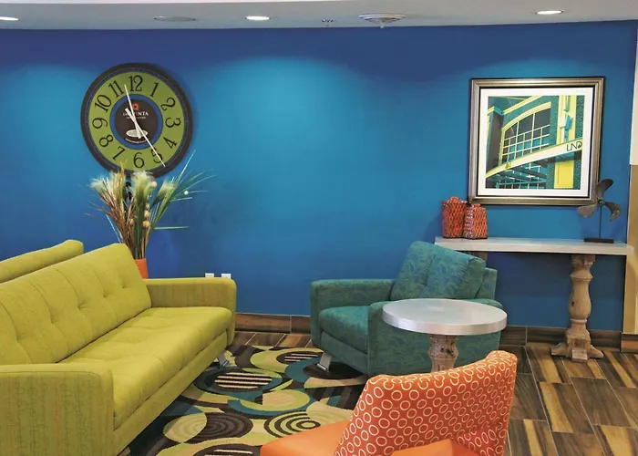 La Quinta By Wyndham Grand Forks