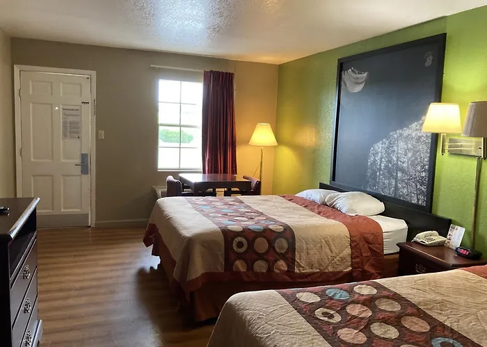 Super 8 By Wyndham Little Rock/North/Airport