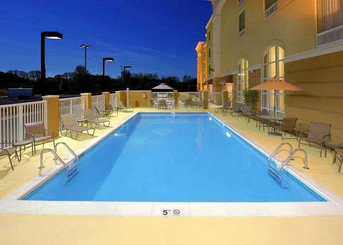 Hampton Inn & Suites Scottsboro