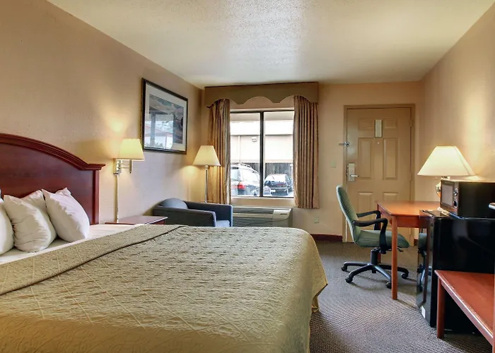 Rodeway Inn North Ridgeland