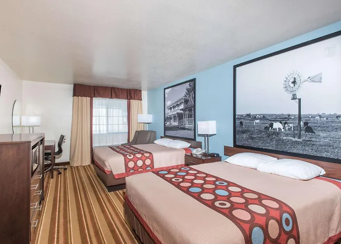 Super 8 By Wyndham Claremore Ok