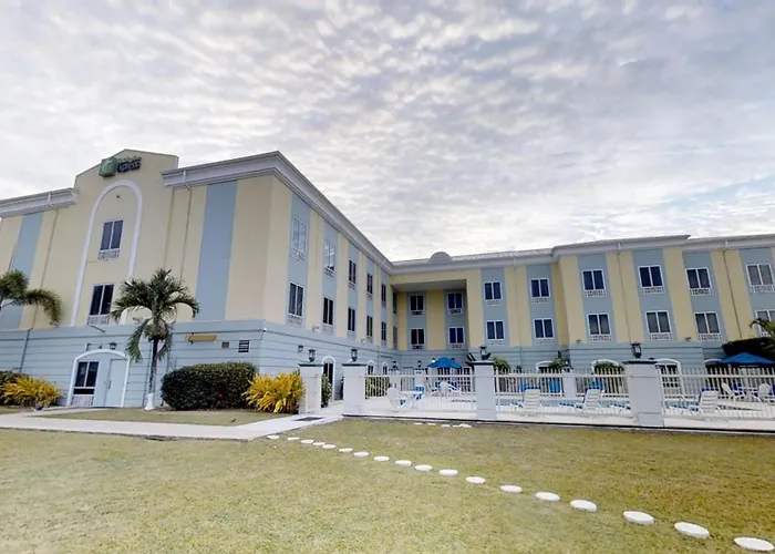 Holiday Inn Express Trincity By Ihg