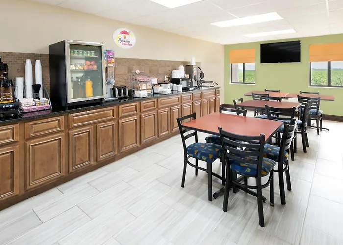 Super 8 By Wyndham Charleston Sikeston East Mo