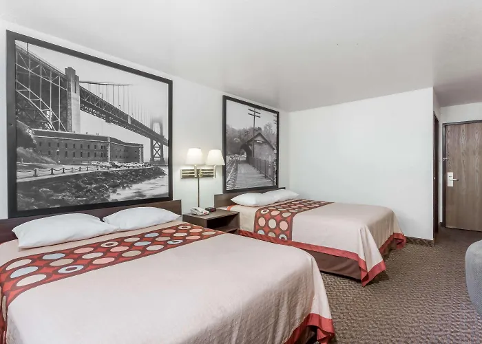 Super 8 By Wyndham Prince Frederick