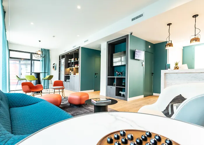 Hotel The Originals City Le Berry - Proche Centre-Ville - Gare
