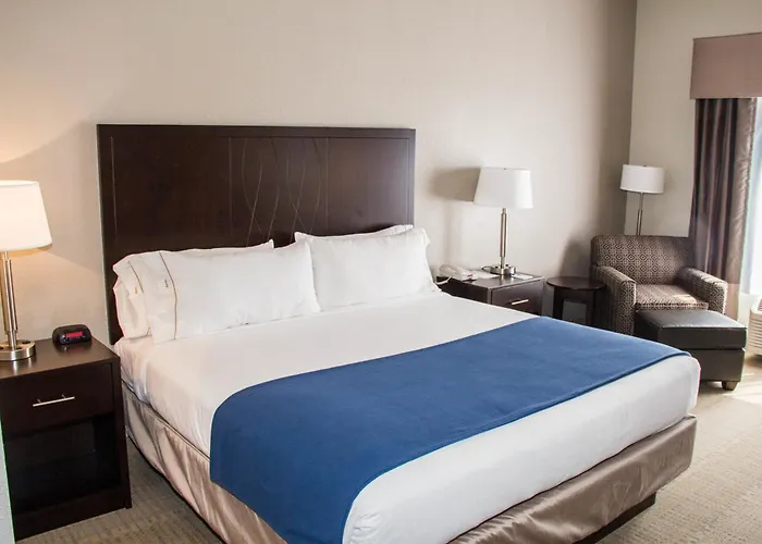 Holiday Inn Express And Suites Sikeston By Ihg