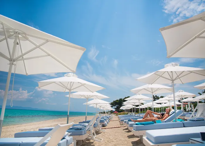 Laguna Resort By Diomedes Group