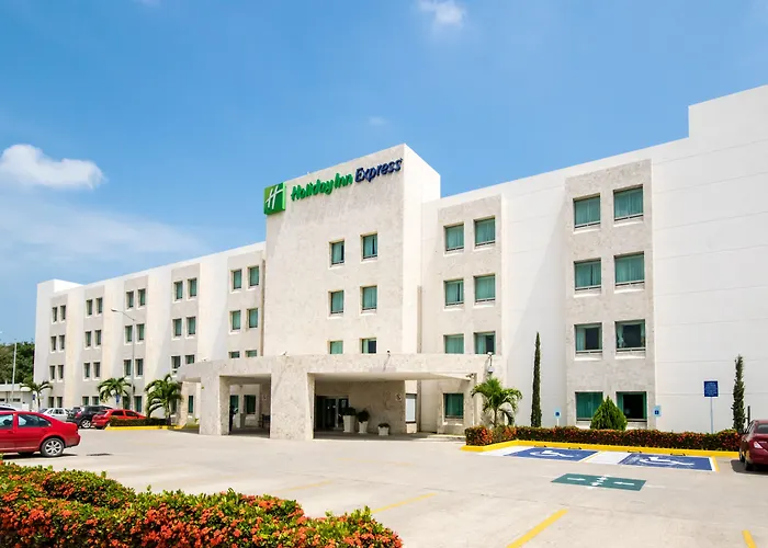 Holiday Inn Express Paraiso - Dos Bocas, An Ihg Hotel