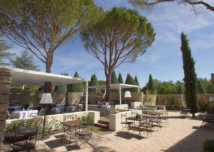Hotel Carcarille Restaurant Le C