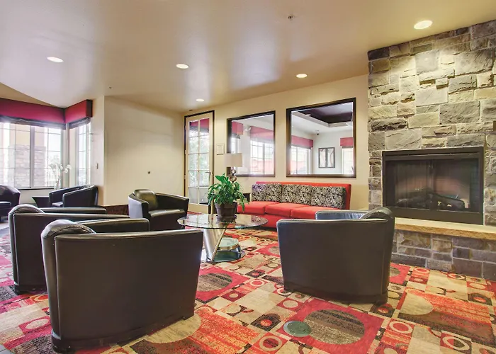 La Quinta By Wyndham Denver Gateway Park
