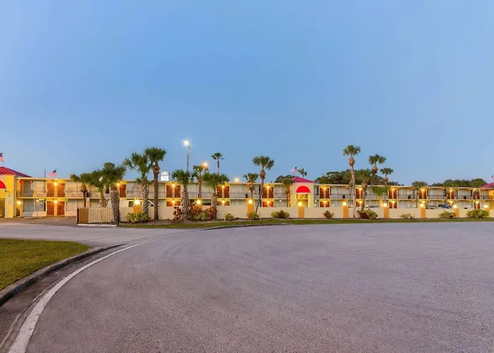 Howard Johnson By Wyndham Lakeland