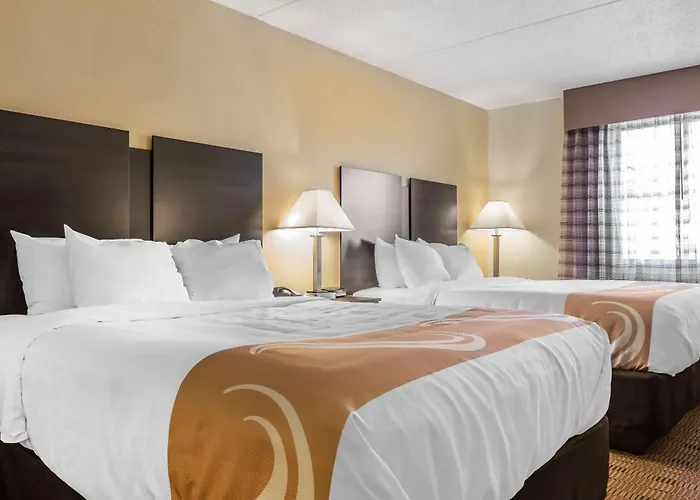 Quality Inn & Suites Pittsburgh Harmarville