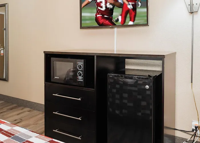 Red Roof Inn & Suites Macon