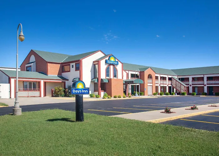 Days Inn By Wyndham Wichita West Near Airport