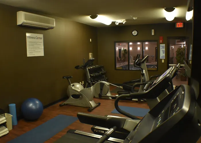 Country Inn & Suites By Radisson, Garden City, Ks