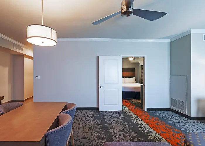 Holiday Inn Houston Ne-Bush Airport Area By Ihg