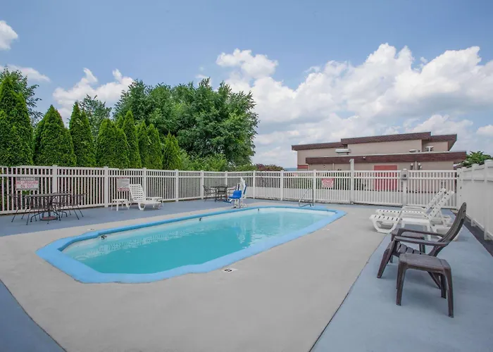 Super 8 By Wyndham Carlisle North