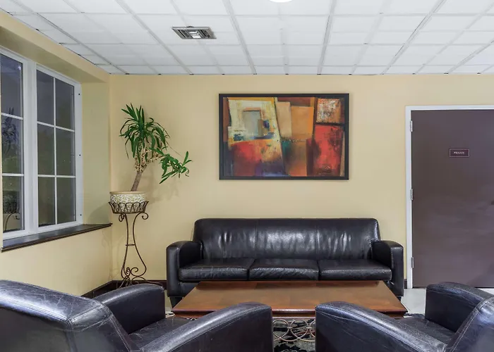 Comfort Inn & Suites Pottstown Eastern Gateway