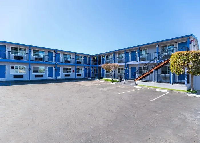 Surestay Hotel By Best Western Seaside Monterey