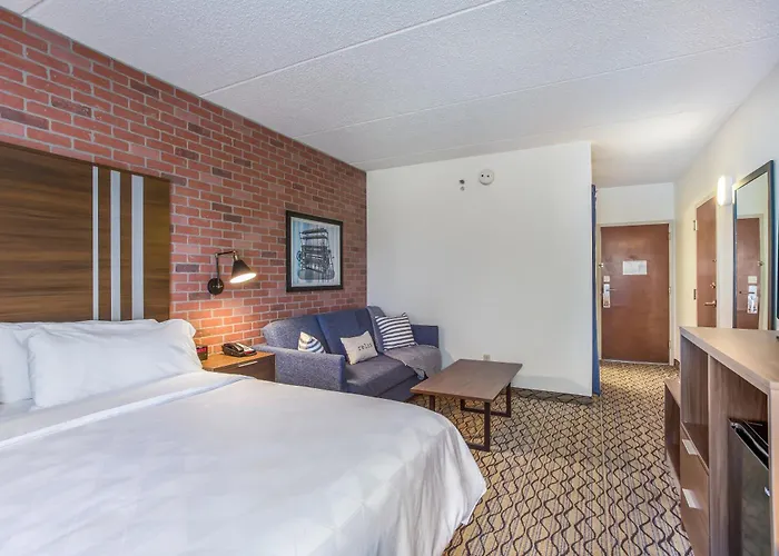 Burrstone Inn, An Ascend Collection Hotel