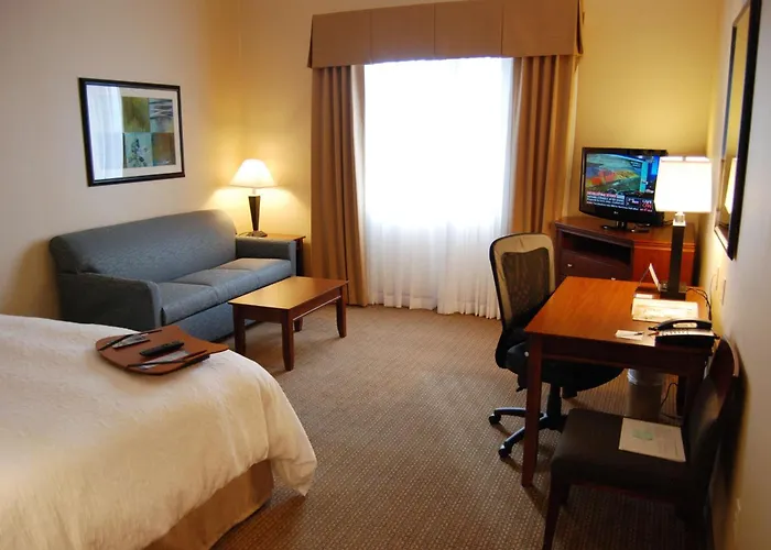 Hampton Inn & Suites Folsom