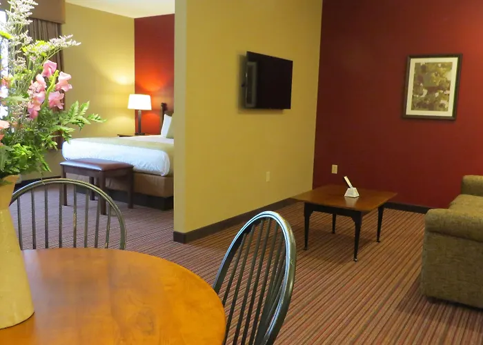 Best Western Plus Dutch Haus Inn And Suites