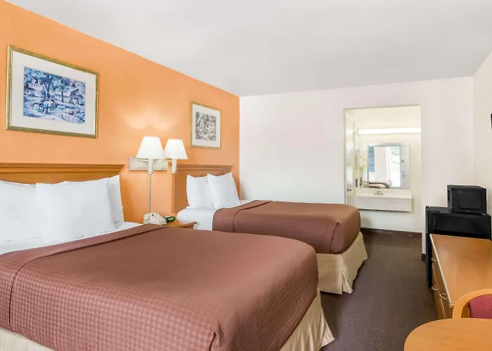Days Inn By Wyndham Christiansburg