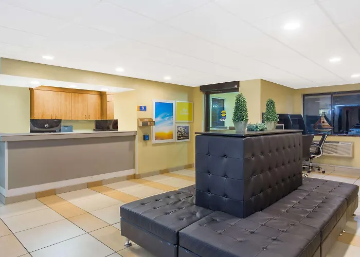 Days Inn By Wyndham Leominster/Fitchburg Area