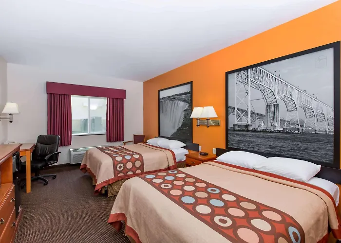 Super 8 By Wyndham Salina