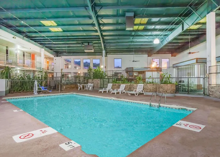 Howard Johnson By Wyndham Conway