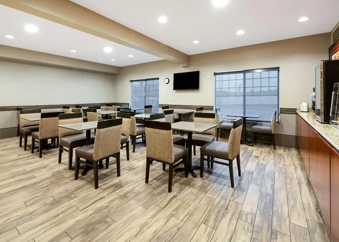 Best Western Plus Kalispell/Glacier Park West Hotel & Suites