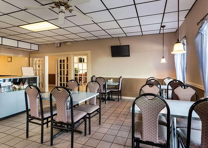 Econo Lodge Osceola