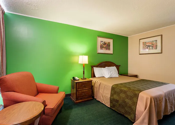 Econo Lodge Osceola