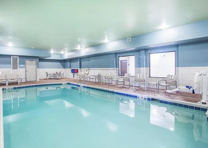 Holiday Inn Express Hotel & Suites Glasgow By Ihg