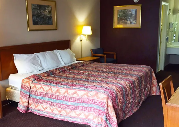 Magnuson Hotel Columbia