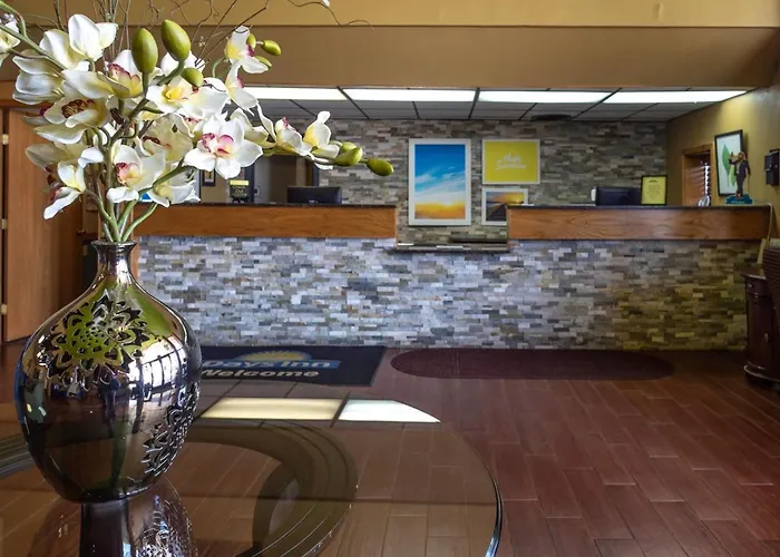 Days Inn By Wyndham Clinton Ok