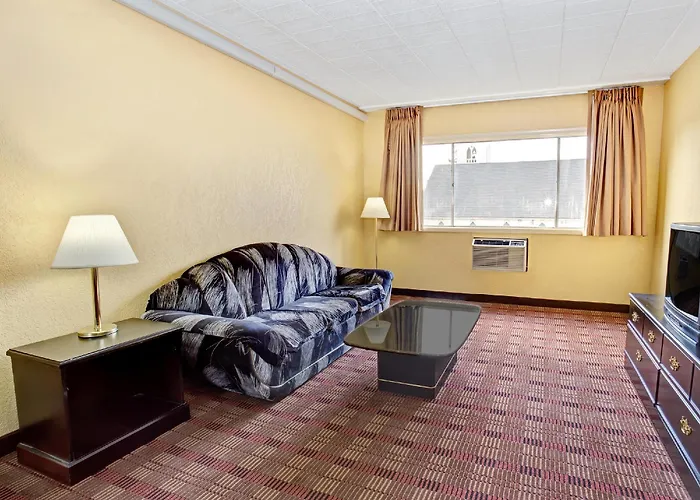 Howard Johnson By Wyndham Pikesville