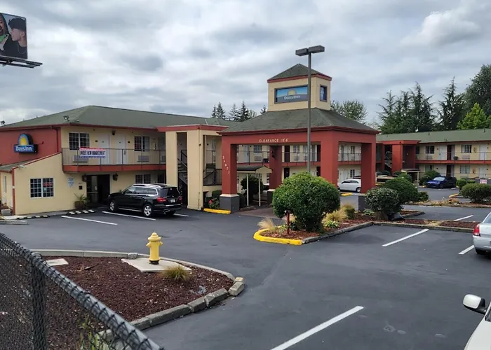 Days Inn By Wyndham Federal Way
