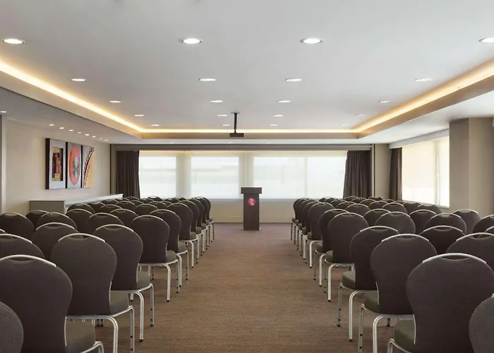 Ramada Hotel & Suites By Wyndham Izmir Kemalpasa