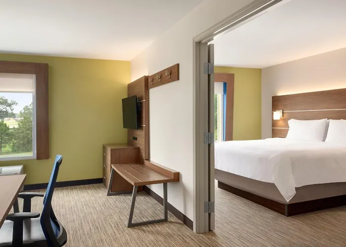 Holiday Inn Express & Suites Searcy By Ihg