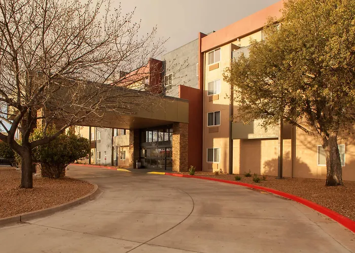 Best Western Holiday Manor
